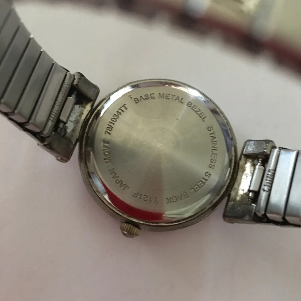 Wristwatch men Y121F Japan movt 78/1034TT Base metal Bezel Stainless Steel Back - Picture 2 of 7
